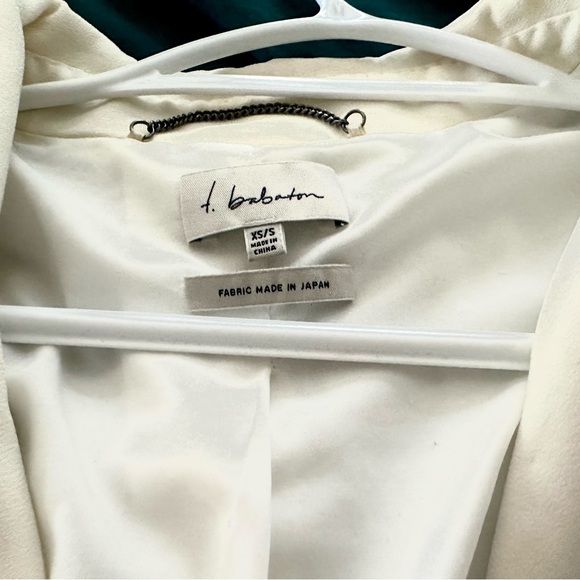 Aritizia Babaton White Blazer - xs/s - Picture 4 of 4